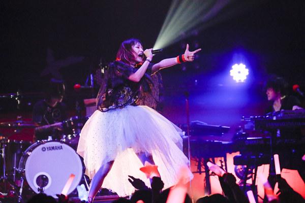 买买买!LiSA宣布将发售首款MusicClip集