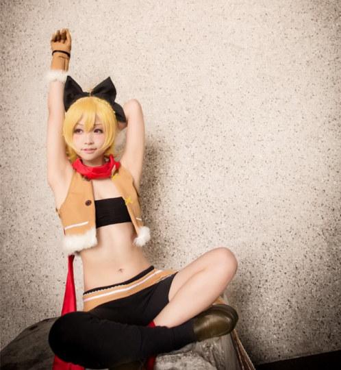 贫乳美女COS雷姆 不一样的清纯可爱！